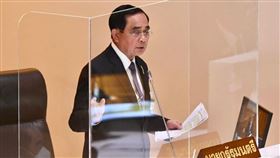 泰國總理帕拉育近來深陷任期爭議，泰國憲法法庭24日暫停帕拉育的總理職務直到法庭做出判決。（圖／翻攝自facebook.com/prayutofficial）
