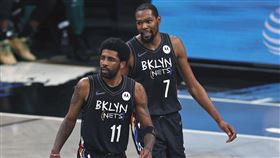 ▲杜蘭特（Kevin Durant）和厄文（Kyrie Irving）一同訓練。（圖／美聯社／達志影像）