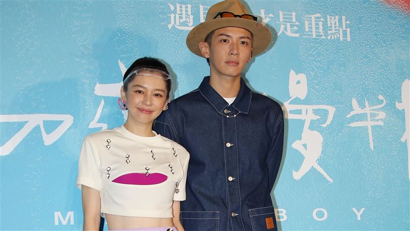 徐若瑄攻蛋前受傷　喊公開柯震東戀情
