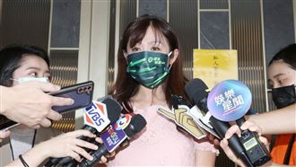 余苑綺靈堂第三天　許淑華現身致哀