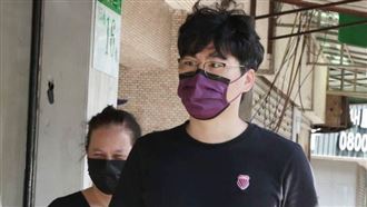 悲守愛妻余苑綺靈堂　老公露面吐9字