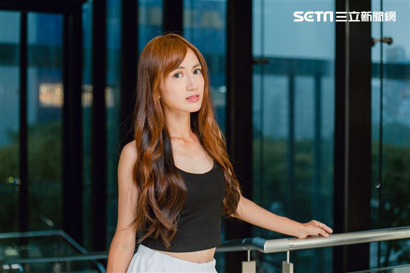 翁滋蔓三立新聞網專訪。（圖／記者楊澍攝影）