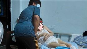 照顧截肢全盲父、靠外籍母苦撐家計　男童心願：好想看電視（圖／社團法人愛的延續公益協會提供）