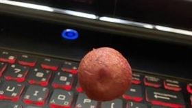 網友發文說「第一次吃到懸浮地瓜球」。（圖／翻攝自Dcard）