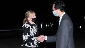 美議員抵台秒發文：不會接受北京霸凌