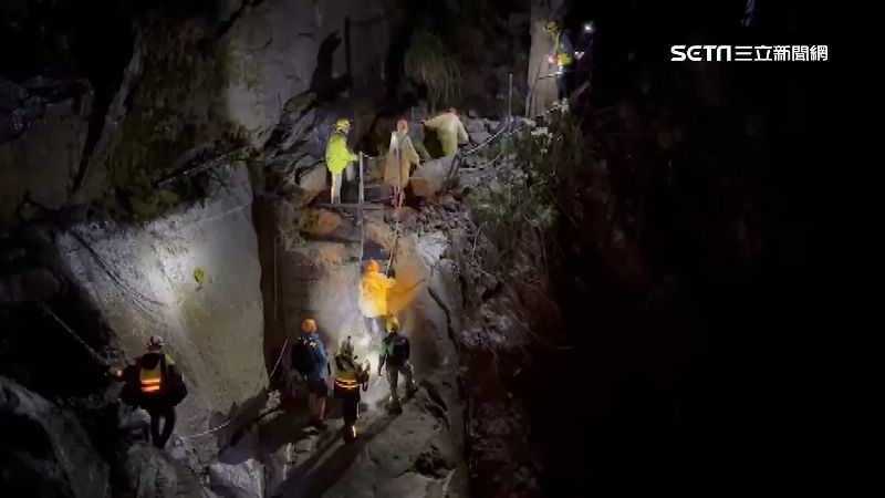 暴雨阻路！阿里山4登山客受困獲救