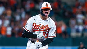 ▲史陶爾斯（Kyle Stowers）炸裂追平轟。（圖／翻攝自金鶯推特）