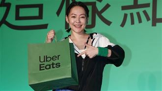 尪許雅鈞被爆夜店摟妹　小S露臉反擊