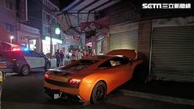 高雄,岡山,小牛,藍寶堅尼,自撞