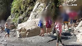 臨時改行程　公所人員：領隊走太快