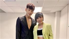 李佳薇、RAIN/翻攝自李佳薇臉書