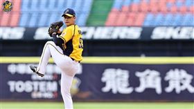 吳哲源6.1局失2分，優質先發奪下第7勝。（圖／中信兄弟提供）