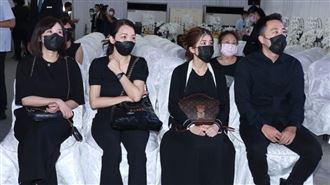 余苑綺家祭　回顧生前合照輪播惹鼻酸