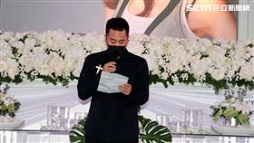 余祥銓忍淚述說姊弟過去點滴。（圖／記者邱榮吉攝影）