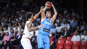 ▲東契奇（Luka Doncic）拿全隊最高23分，斯洛維尼亞仍慘敗德國19分。（圖／翻攝自FIBA官網）