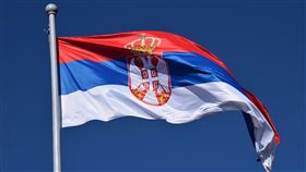 塞爾維亞國旗。（圖／翻攝自pixabay）