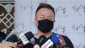 經紀人閃亮亮淚崩。（圖／記者邱榮吉攝影）