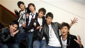 ▲當年由棒棒堂成員組成的男團「Lollipop」曾紅透半邊天。（圖／報系資料照／CTWANT提供）