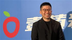 壹蘋新聞網9/1成立 96%台蘋員工同意加入台灣蘋果新聞網買家潘杰賢30日舉行記者會宣布，由於研判目前交易方擁有的文件無法使交易繼續進行，將成立全新的「壹蘋新聞網」，目前收到聘雇合約的台蘋員工已有96%簽約同意9月1日加入新公司。中央社記者吳家豪攝 111年8月30日