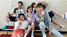 謝佳見、程予希、王瞳、吳東諺、沈建宏。（民視提供