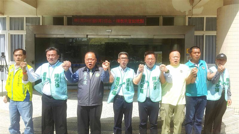 參選澎湖縣長　陳光復率先登記