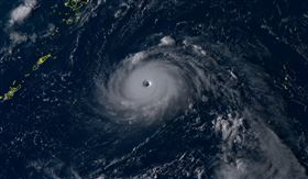 軒嵐諾轉強颱。（圖／翻攝自台灣颱風論壇｜天氣特急臉書）