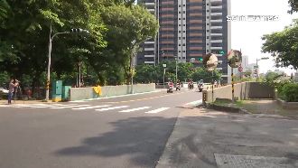 楠梓重鋪道路　交管「口氣差」引民怨