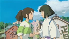 《神隱少女》千尋面對許多難題時，白龍默默守護著她。（圖／甲上提供）