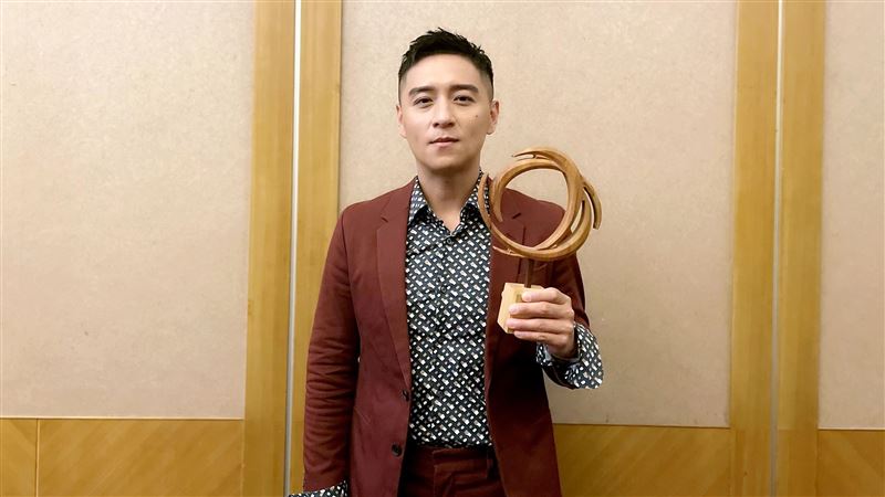 勇奪亞洲男主角　鄭人碩激動喊圓滿了
