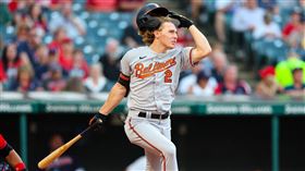 ▲金鶯新秀韓德森（Gunnar Henderson）大聯盟首安是全壘打。（圖／翻攝自金鶯推特）