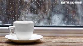 颱風,下雨,雨景。（示意圖／信義居家提供）