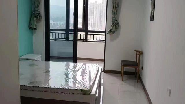 夫妻買房4年　開門愣了：裡面住8人