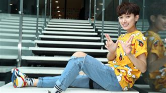 獨／認國中出櫃　鄭靚歆初戀交校花