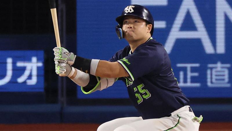 22歲村上宗隆50轟　破王貞治紀錄