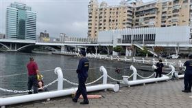 浮屍,愛河,高雄,高雄港務總隊（圖／翻攝畫面）