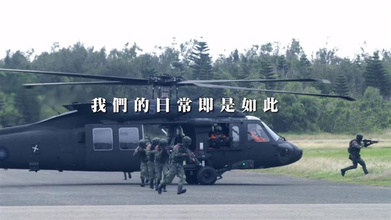 國防部分享國軍日常,誓言捍衛國家安全。(圖/翻攝自國防部發言人臉書)