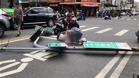 彰化員林紅綠燈桿砸癱女騎士　孝女心酸故事曝