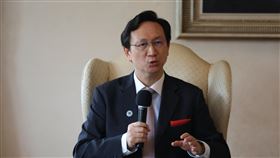 童振源談訪美行程僑務委員會委員長童振源美東時間9日在雙橡園與華文媒體茶敘，分享未來在美拓展台灣華語中心、促進與僑青連結交流等工作計畫。中央社記者徐薇婷華盛頓攝  110年9月10日