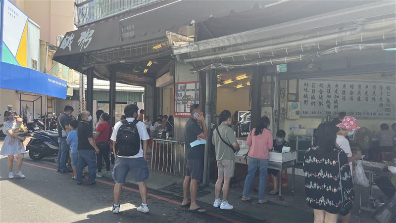 阿堂鹹粥又挨轟！沒主動開發票網氣炸