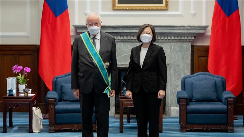 獲贈勳！法蘭西學院終身秘書暖喊這句