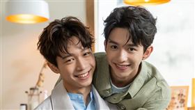 ▲（左起）沈駿、李振浩、黃信赫與徐碩廷出席《About Youth》媒體茶敘。(圖／大慕可可、bilibili提供)
