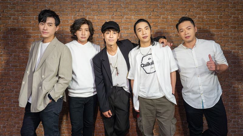 大叔樂團隔15年開唱　男星搶當嘉賓