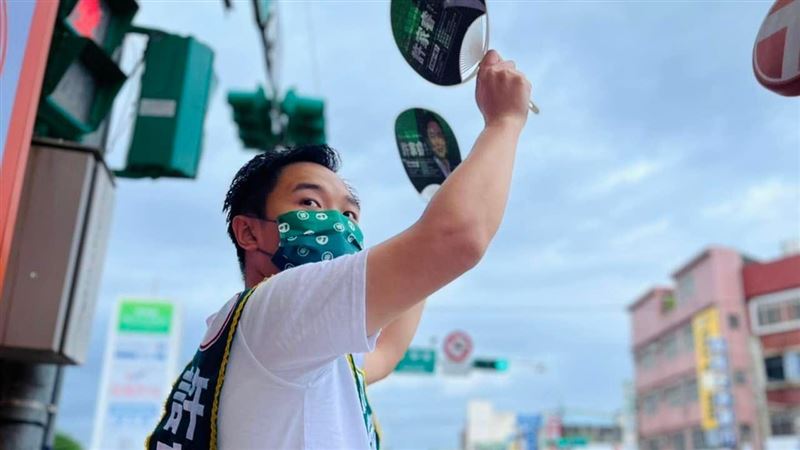許家睿1比喻酸爆楊丞琳：被綁架了？