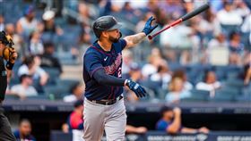 ▲桑契斯（Gary Sanchez）對前東家洋基敲首安。（圖／翻攝自雙城推特）