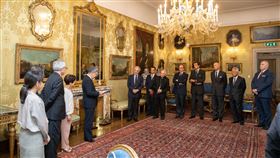 陳建仁拜會馬爾他騎士團新內閣前副總統陳建仁（左5）擔任總統特使出訪教廷，拜會馬爾他騎士團新內閣，深化雙邊人道救援合作。（駐教廷大使館提供）中央社記者黃雅詩傳真  111年9月6日