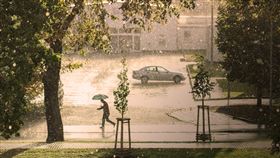 颱風，暴雨，雷雨（示意圖／翻攝自pixabay）