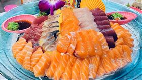 台灣海鮮很奢侈？林穎孟曬超狂生魚片：50片才400元！