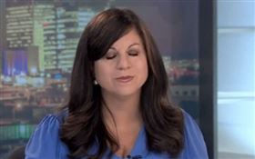 女主播直播突「中邪」醫診斷出這病症（圖／翻攝自推特）