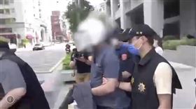 ▲蔡姓男子在台北市松山區騎乘UBike假裝問路，尾隨OL到民生社區後趁機性侵。落網時供稱實在控制不了自己才會犯案。（圖／翻攝畫面）