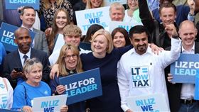 成為英國首相的特拉斯（Liz Truss）。（圖／翻攝自Liz Truss臉書）
